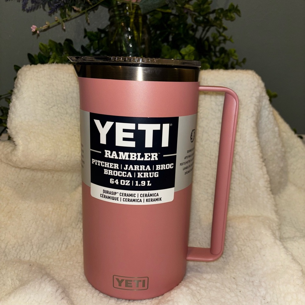 Yeti 64oz pitcher sandstone pink